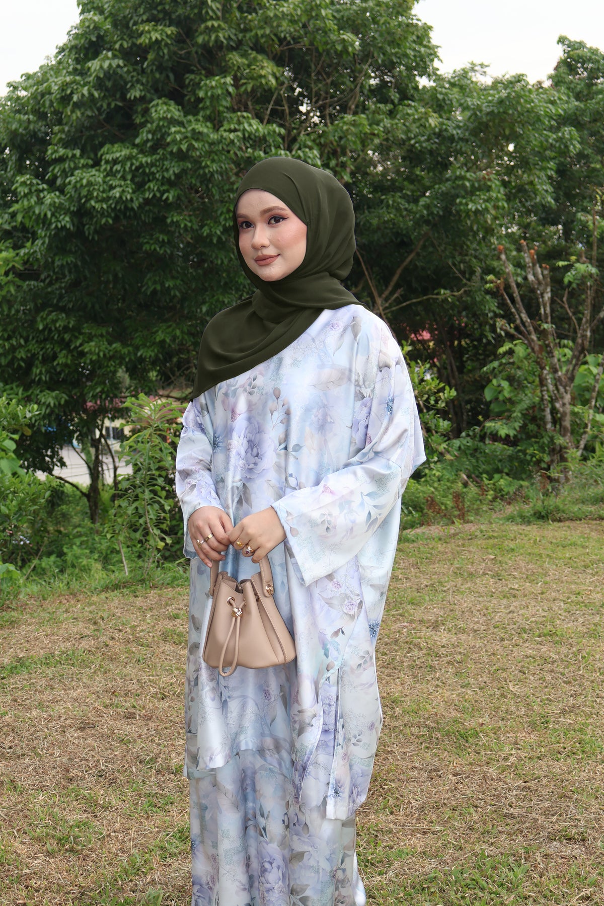 Standard Hoodie Chiffon Shawl Halfmoon in Olive