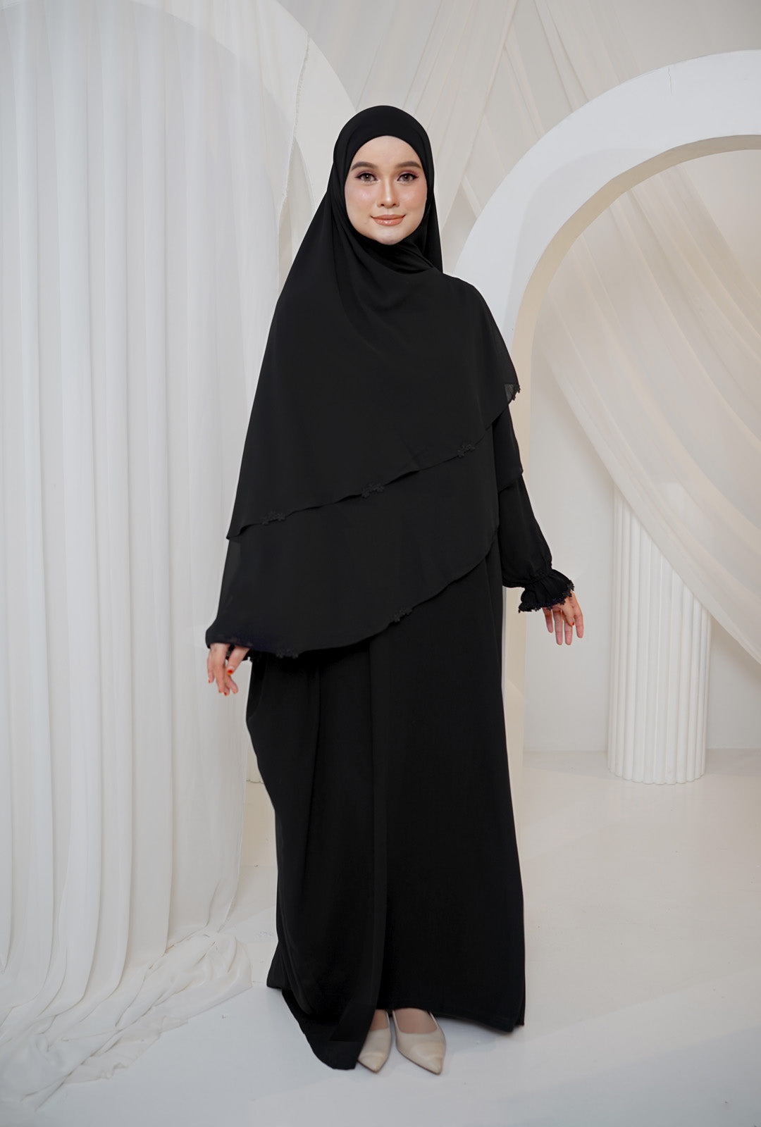 Sumayya 2.0 in Black