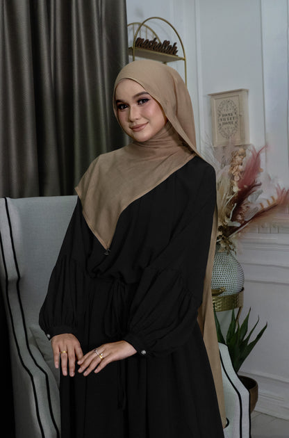 Yana Dress in Black