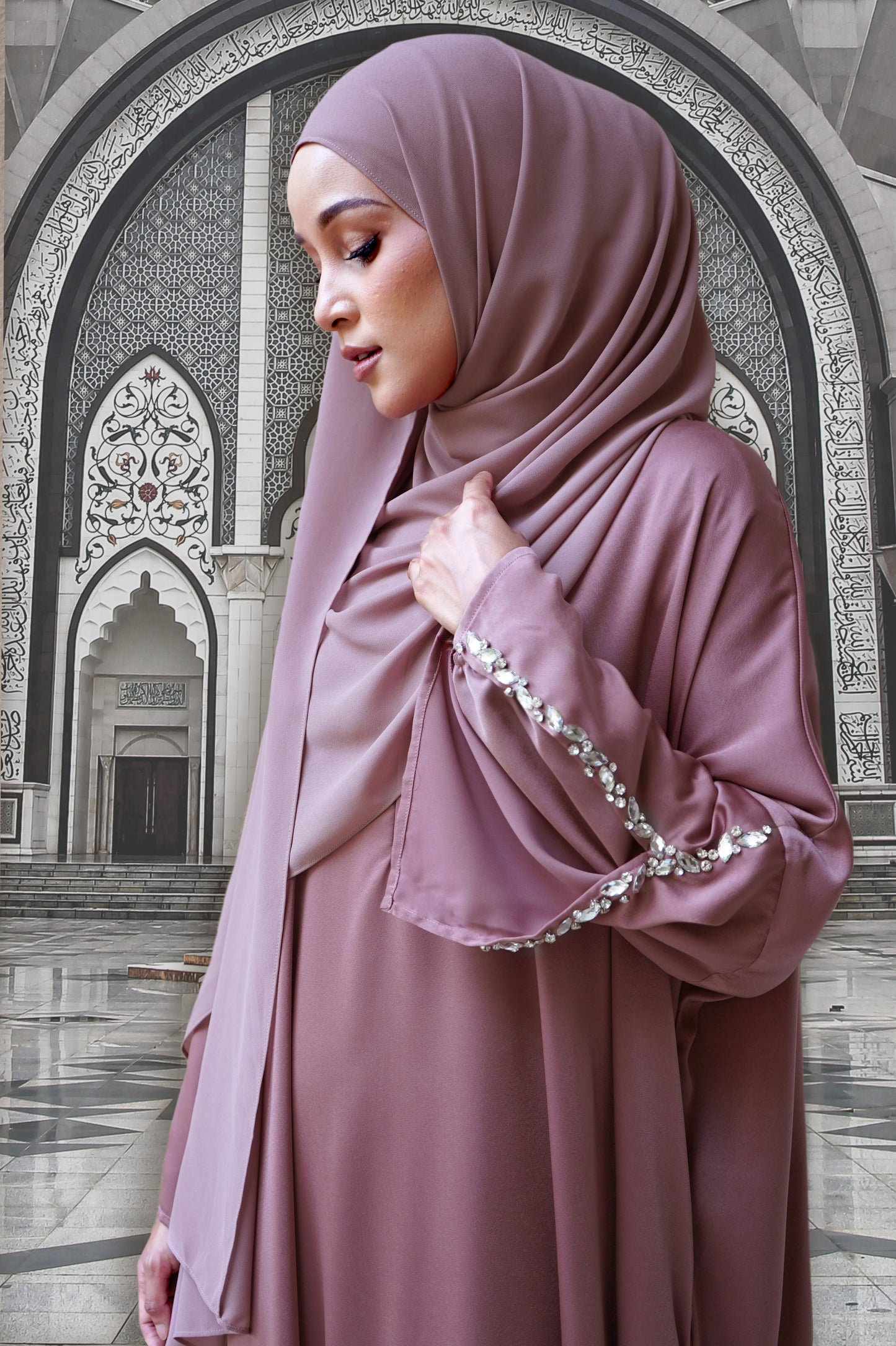 [PRE ORDER EARLY FEB] Qameela in Dusty Pink