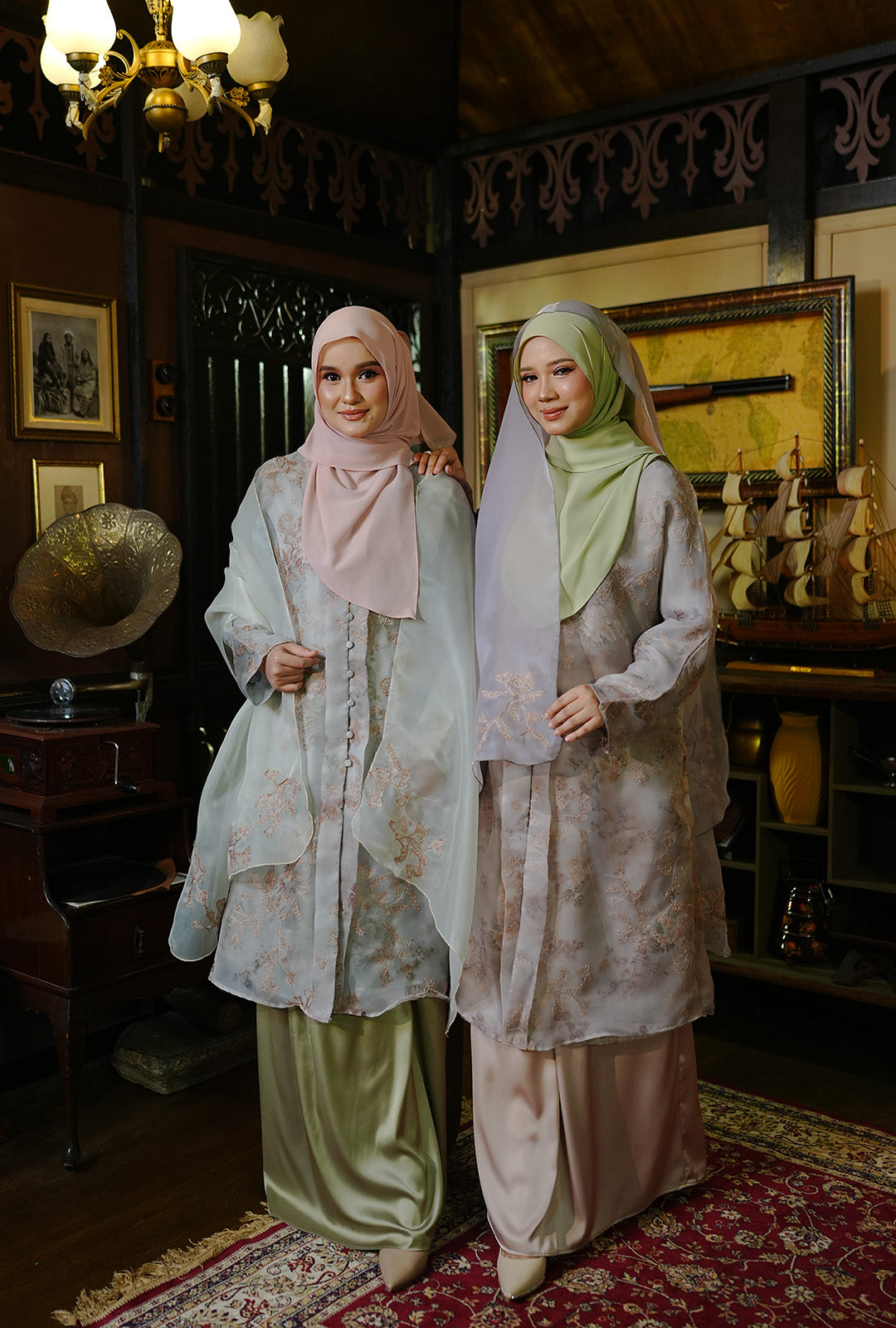 Kebarung Kesuma 2.0 in Cream