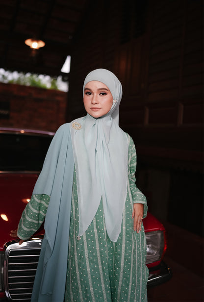 Kurung Melur Embroidery in Teal Green