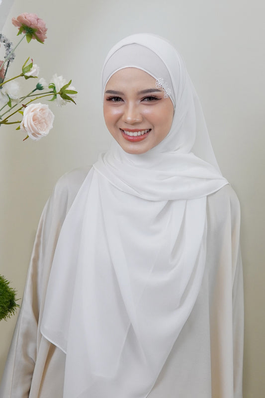 Sumayya Shawl in White