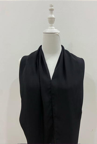 Maxi Hoodie Chiffon Shawl Halfmoon in Black