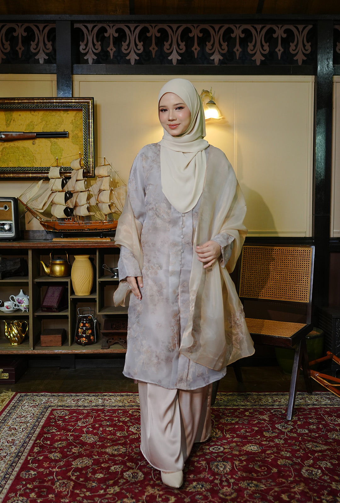 Kebarung Kesuma 2.0 in Cream