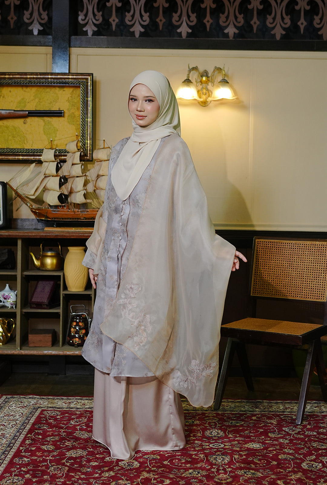 Kebarung Kesuma 2.0 in Cream