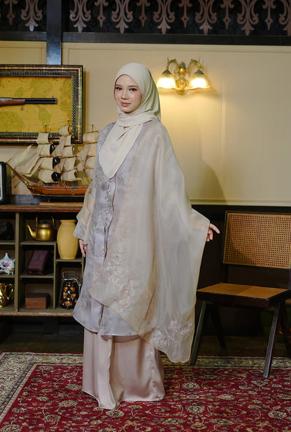 Kebarung Kesuma 2.0 in Cream