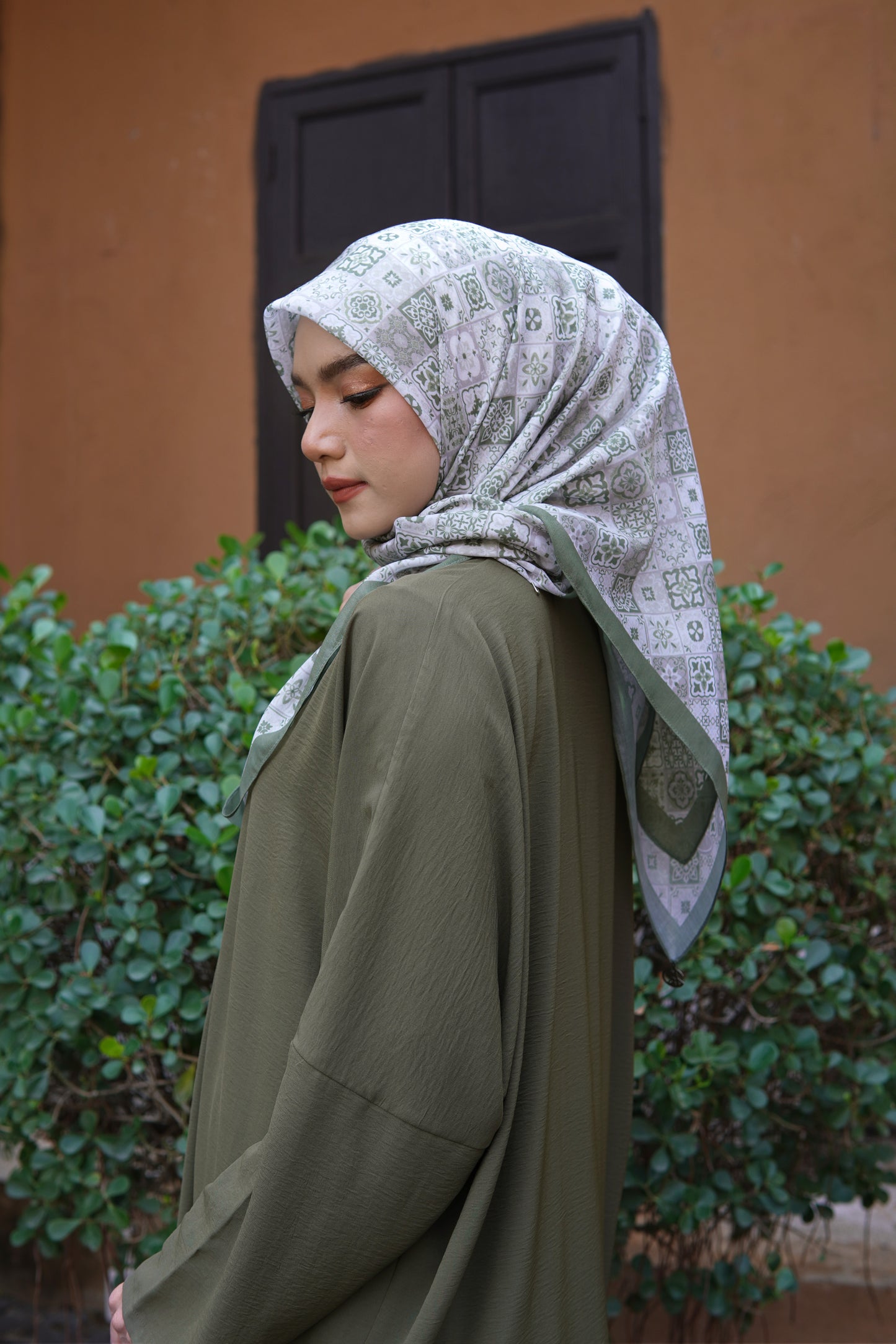 The Astana Series -Ameera in Lime Green