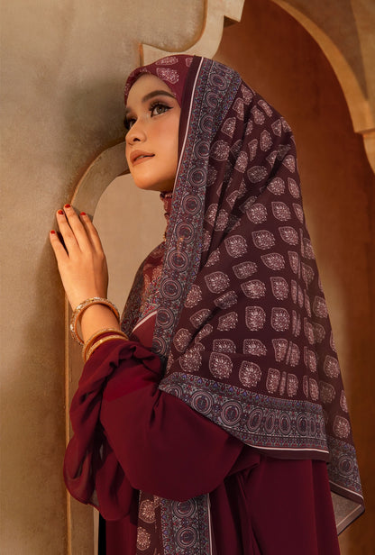 Rehana in Maroon