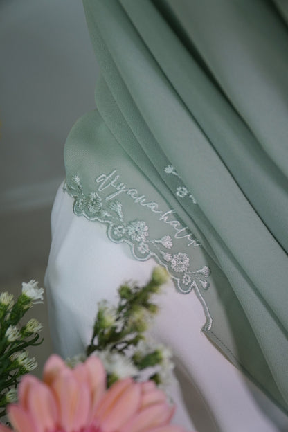 Daisy Shawl in Mint Green