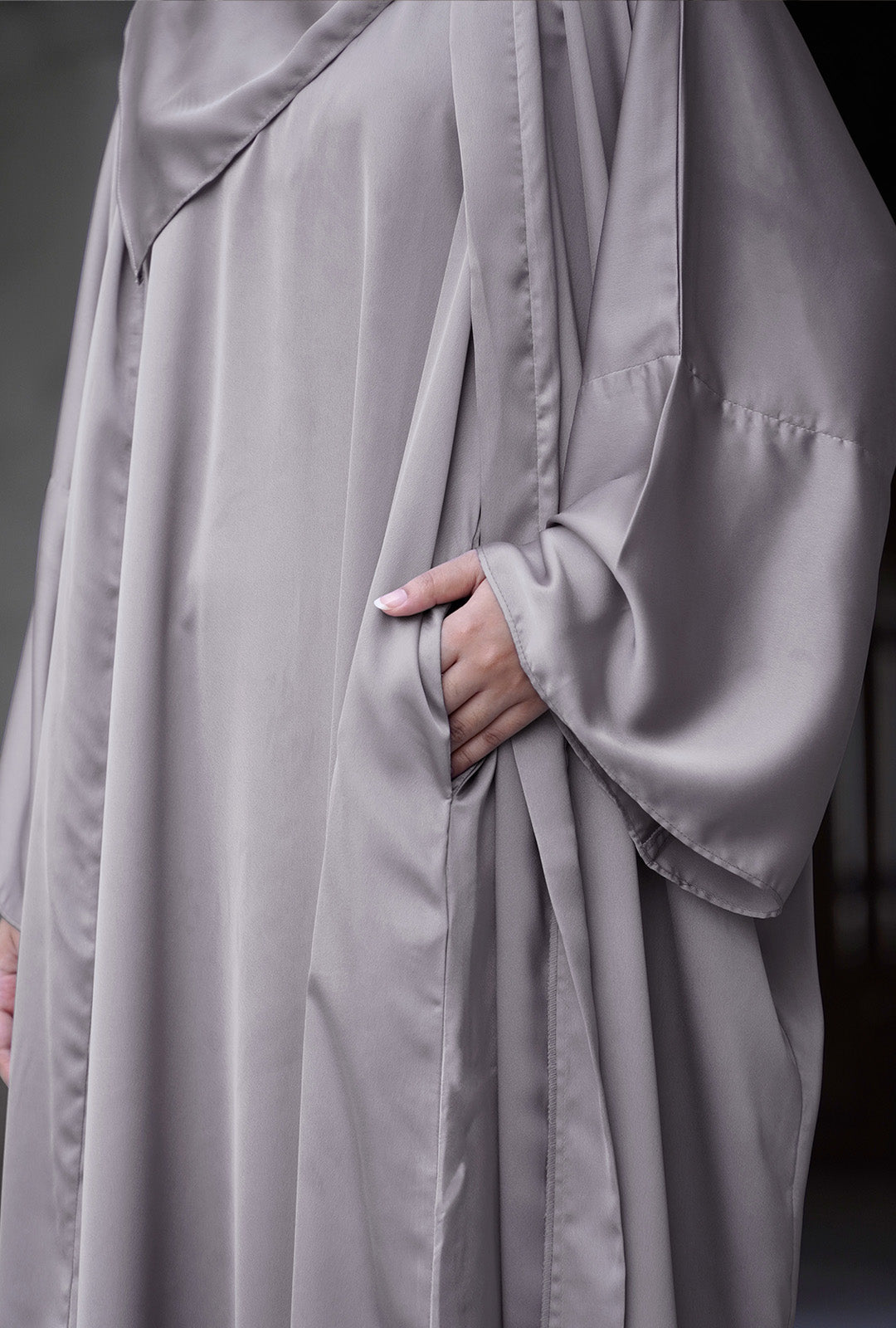 Abaya Inaya in Purplish Grey