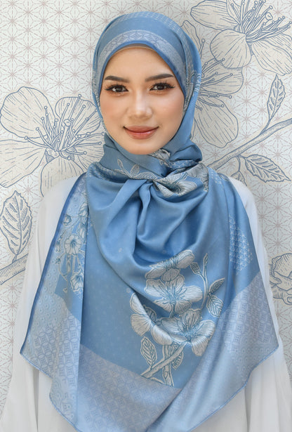 Sakura Shawl (Satin) in Sea Blue