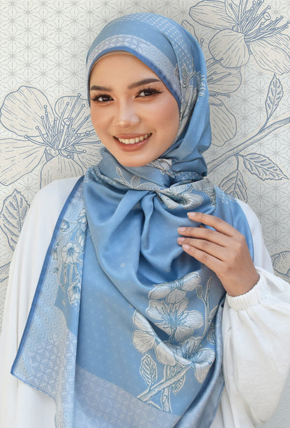 Sakura Shawl (Satin) in Sea Blue