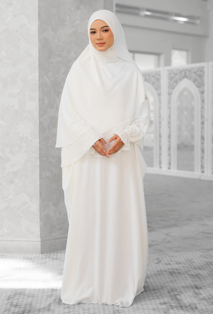 Sumayya Set in White