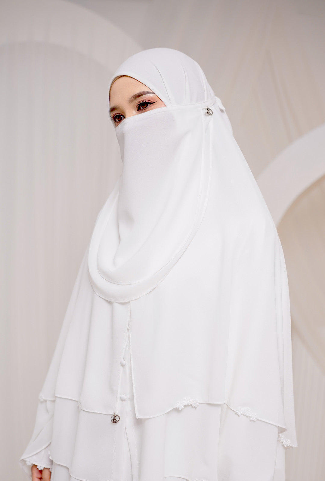 Sumayya 2.0 in White