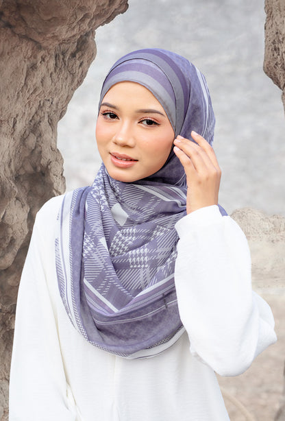 [NEW] Qadira Shawl in Violet